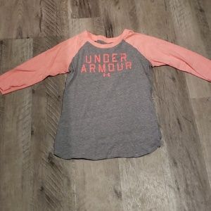 Under Armour top